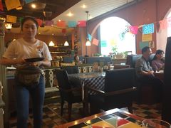 -彼德西餐厅(凯德广场新南店)