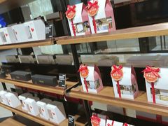 -Laderach 莱德拉(上海环贸iapm店)