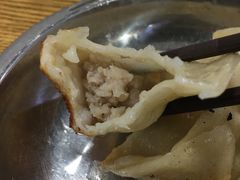 -黄阿姨锅贴大王(万航渡路店)