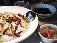 -江渔儿酸菜鱼·拔草餐厅(虎门君乐汇店)