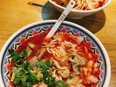 -鑫花溪牛肉米粉(人民广场店)
