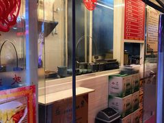 -九斤黄三黄鸡专卖店