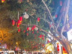 -八一路好吃街(雨田商务大厦店)