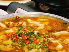 -有红鸡毛店·川菜(建设路店)