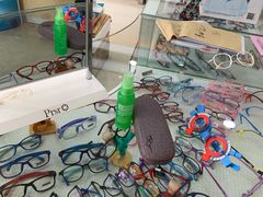 -罗创丹阳眼镜(童卫路店)