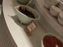 -三人行骨头王火锅(长寿店)