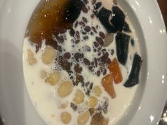 -RUXU入续糖水铺与包(卓悦中心店)