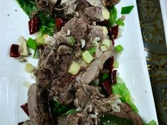 -穆豪麦蒸碗羊羔肉