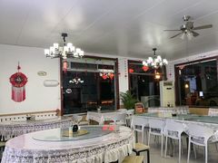 -天天向上素食餐厅(五台山店)