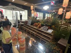 -瑞虹新天地月亮湾