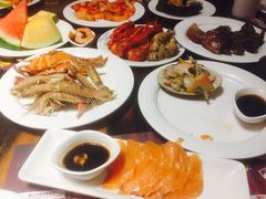 -四海一家自助餐(益田假日广场店)