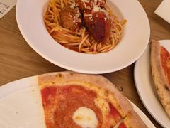 -城市大道红炉披萨烘焙坊