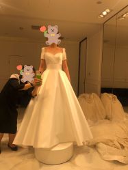 点击看大图 -GRACE KELLY婚纱与礼服(北京店)