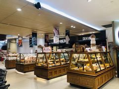 面包甜点陈列柜-汉柏麦香德国面包房(海信店)