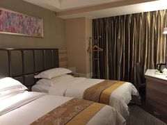 -维也纳酒店(成都春熙路李家沱地铁站店)