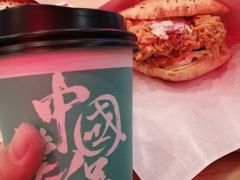 -塔斯汀中国汉堡(江南万达店)