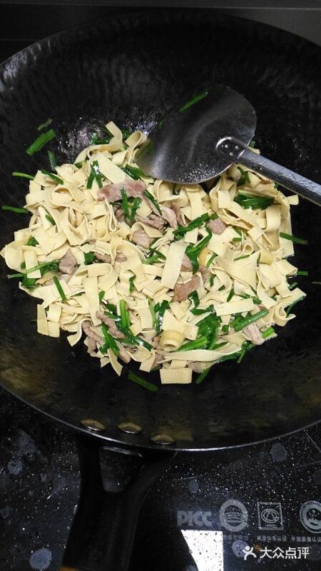 仙女小厨房~猪肉韭菜炒豆皮