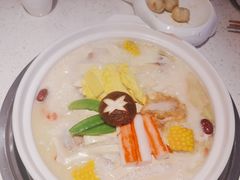 -三人行骨头王火锅(长寿店)