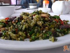 酸菜炒卤肉-南雄雄州土菜餐厅(粤北大厦店)