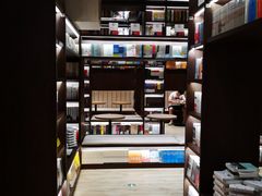 -钟书阁(群光广场店)