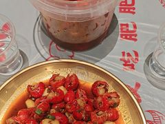 -肥肥虾庄·金牌油焖大虾(杨园滨江时代walk店)