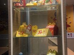 面包甜点陈列柜-麦当劳(宜昌东山大道店)