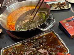 -由衷贵州酸汤牛肉火锅(新桥店)