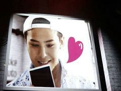 -PLAY HKPOP全息偶像演唱体验馆(威灵顿广场店)