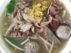 牛杂加丸汤-华威达牛庄(黄埔大道西店)