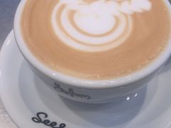 拿铁-Seesaw Coffee(苏州中心店)