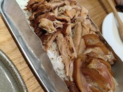 招牌肘子浇汁米饭-有肉食·虎九闽菜(798艺术区店)