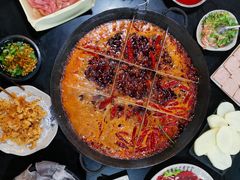 -铜元老码头鳝鱼火锅