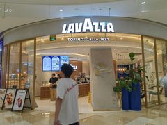 -LAVAZZA 拉瓦萨咖啡(北外滩来福士店)