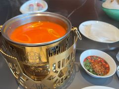 -鼎泰亨·海鲜牛肉餐厅(滨江店)