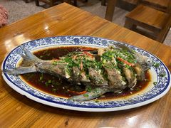 -芦茨金富饭庄·25年老字号·专做稻草鸡