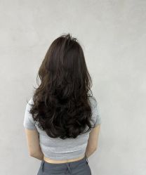-十六番发型师事务所