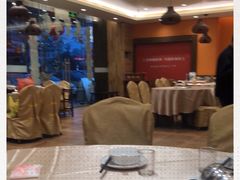 大堂-古膳记猪肚鸡.生蚝鸡(拱北店)