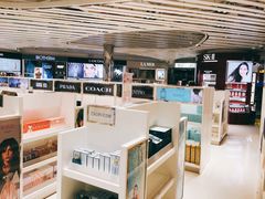 -中免(澳门机场免税店)