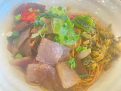 -佬钱湾仔(衣裳街店)