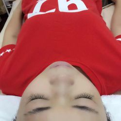 米卡美甲沙龙-EMILY艾枚莉美甲美睫·美颜·现磨咖啡