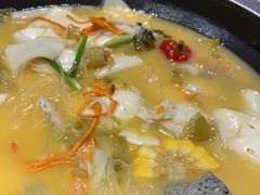 -山城外·非遗酸菜鱼(蜀都万达店)