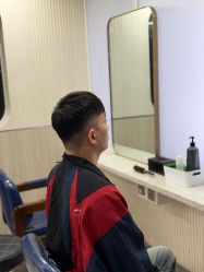 -PE SALON