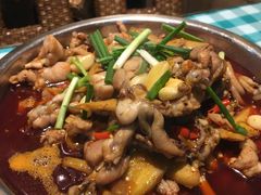 -昱龙大盆牛蛙馆(三兴街总店)