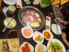 -木槿花韩式炭烤·熟成肉工坊(孙文东路店)