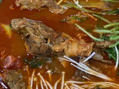 -喇喇排骨火锅·传统韩式脊骨汤(望京西园总店)