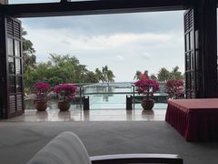 -亚龙湾喜来登·美景台大堂吧