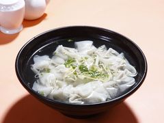 精肉小馄饨-小杨生煎(香港名都店)