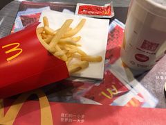 -麦当劳(哈西万达店)