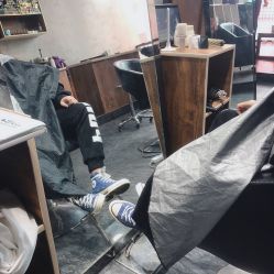 -发饰美男士增发补发假发定制店