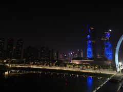 -南京眼步行桥